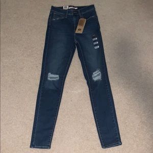 Levi’s Mile High Rise Super Skinny jeans